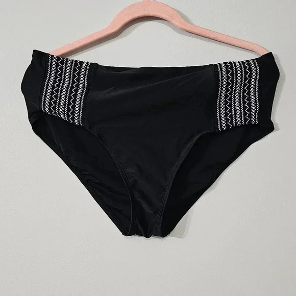 Kona Sol Smocked Side Bikini Bottom [PLUS SZ 14W ] - Picture 2 of 5